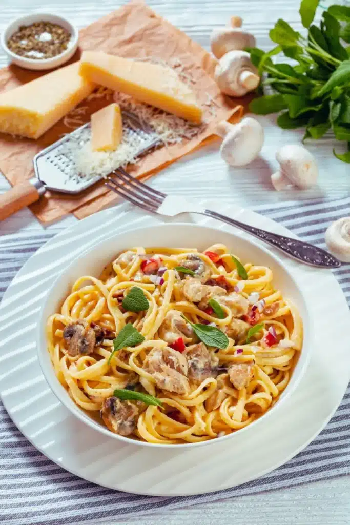 Slow Cooker Chicken Alfredo: Comfort Food Made Easy 5 slow cooker chicken alfredo