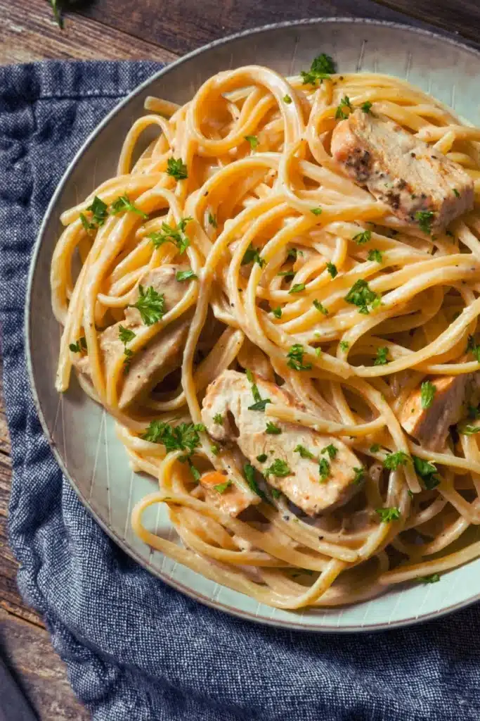 Slow Cooker Chicken Alfredo: Comfort Food Made Easy 2 Slow Cooker Chicken Alfredo